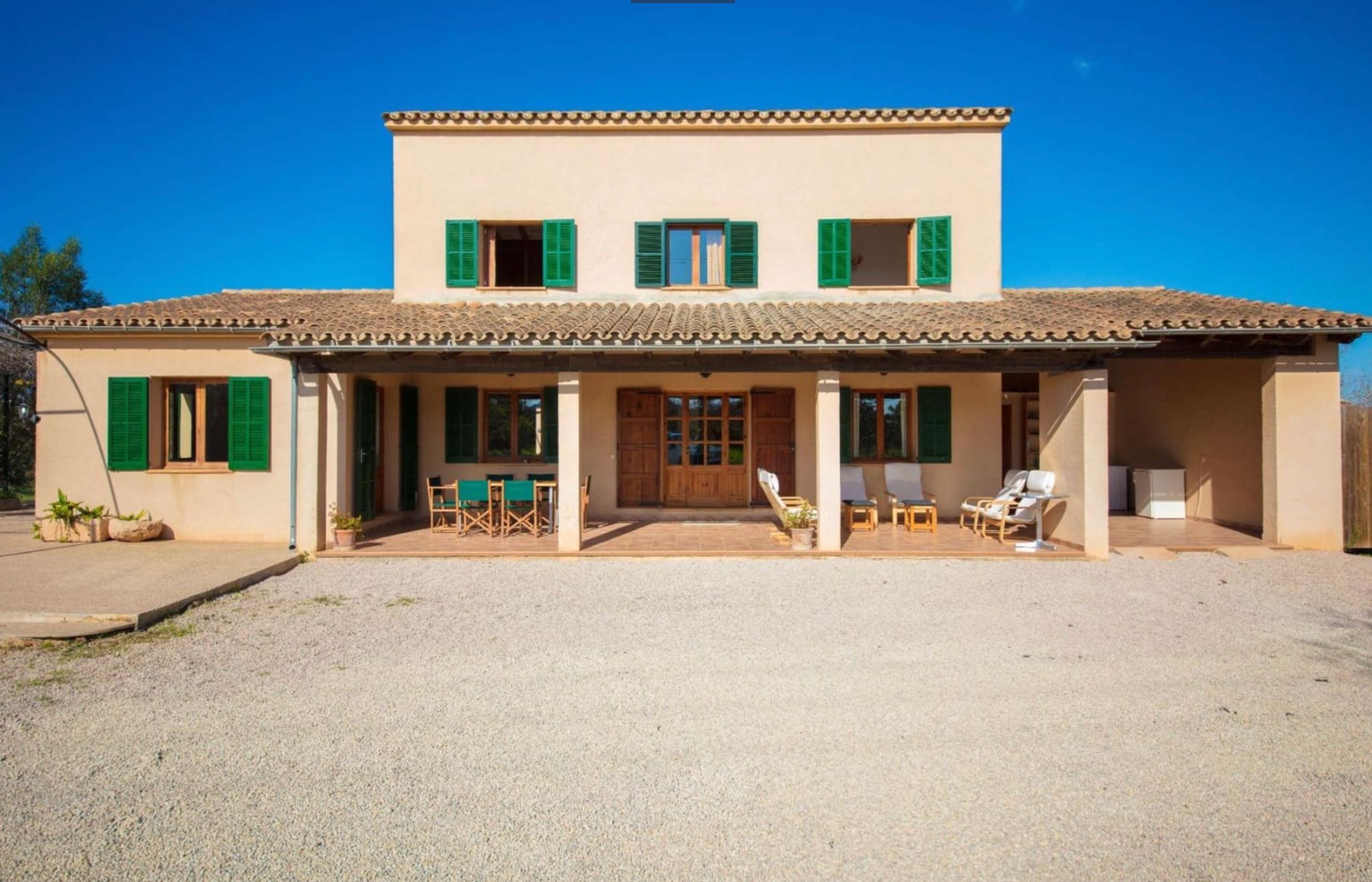 Villa with pool in Lisbon